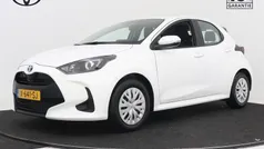 Wit Gebruikt 2024 Toyota Yaris Hybrid Active Hatchback | € 22.950 (Eerlijke prijs)