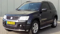 Zwart Gebruikt 2007 Suzuki Grand Vitara Exclusive SUV | € 5.900 (Eerlijke prijs)