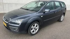 Grijs Gebruikt 2006 Ford Focus Futura Stationwagen | € 1.250 (Goede deal)