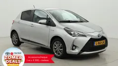 Gebruikt 2017 Toyota Yaris Hybrid Design Hatchback | € 14.999 (Eerlijke prijs)