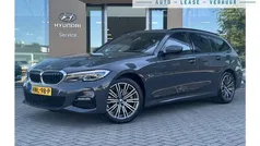 Grijs Gebruikt 2022 BMW 320 M Sport Stationwagen | € 34.900 (Eerlijke prijs)