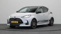 Grijs Gebruikt 2022 Toyota Yaris Sport Hatchback | € 25.945 (Eerlijke prijs)