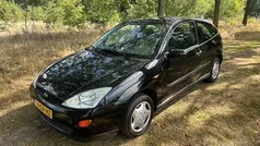 Gebruikt 2001 Ford Focus Trend Hatchback | € 1.150 (Eerlijke prijs)