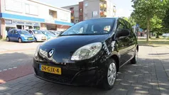Zwart Gebruikt 2008 Renault Twingo Authentique Hatchback | € 2.950 (Eerlijke prijs)