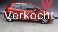 Oranje Gebruikt 2016 Peugeot 208 Active Hatchback | € 5.490 (Eerlijke prijs)