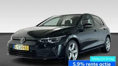 Zwart, metallic lak Gebruikt 2021 VW Golf VIII Business Hatchback | € 21.430 (Eerlijke prijs)