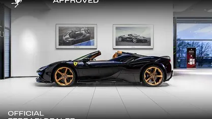 Occasion Ferrari SF90 135 PK (99 kW) 2025 Blauw Cabriolet