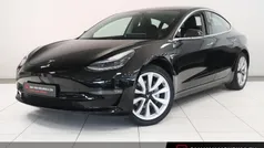 Zwart Gebruikt 2020 Tesla Model 3 Standard Range Sedan | € 21.735 (Goede deal)