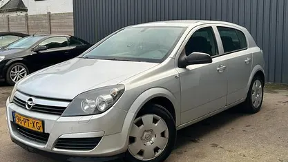 Occasion 2004 Opel Astra Enjoy Hatchback | € 695 (Super prijs)