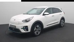 Wit Gebruikt 2020 Kia e-Niro 2 SUV | € 23.940 (Eerlijke prijs)