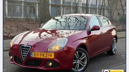 Occasion 2011 Alfa Romeo Giulietta Distinctive Hatchback | € 2.995 (Super prijs)