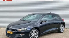 Zwart, metallic lak Gebruikt 2010 VW Scirocco Highline Coupé | € 6.948 (Eerlijke prijs)