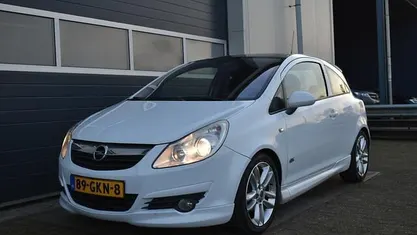 Wit Gebruikt 2008 Opel Corsa Enjoy Hatchback | € 1.499 (Goede deal)