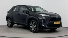 Zwart Gebruikt 2024 Toyota Yaris Cross SUV | € 29.999 (Eerlijke prijs)