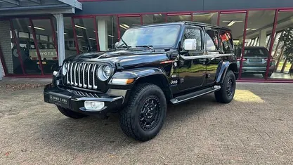 Zwart Gebruikt 2023 Jeep Wrangler Unlimited Sahara SUV | € 66.950 (Goede deal)