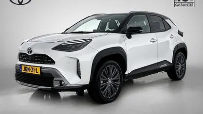 Wit Gebruikt 2022 Toyota Yaris Cross Executive SUV | € 26.945 (Eerlijke prijs)
