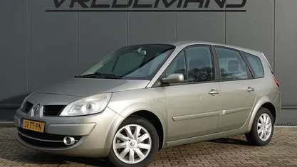 Gebruikt 2007 Renault Grand Scénic II MPV | € 2.450 (Eerlijke prijs)
