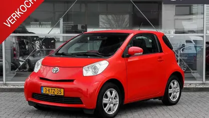 Occasion 2013 Toyota iQ Comfort Hatchback | € 7.549 (Eerlijke prijs)