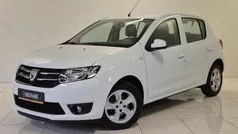 Wit Gebruikt 2016 Dacia Sandero Lauréate Hatchback | € 7.240 (Eerlijke prijs)