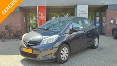 Zwart Gebruikt 2012 Toyota Yaris Hatchback | € 5.940 (Goede deal)