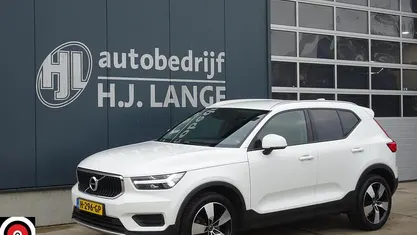 Wit Occasion 2018 Volvo XC40 Momentum SUV | € 23.950 (Eerlijke prijs)