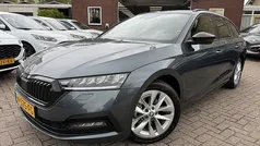 Grijs Gebruikt 2021 Skoda Octavia Business Line Stationwagen | € 23.450 (Eerlijke prijs)
