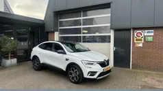 Wit, metallic lak Gebruikt 2022 Renault Arkana Intens SUV | € 22.450 (Eerlijke prijs)