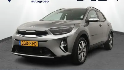 Grijs Occasion 2024 Kia Stonic SUV | € 23.950 (Eerlijke prijs)