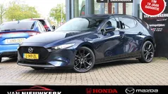 Gebruikt 2021 Mazda 3 Active Hatchback | € 23.400 (Eerlijke prijs)