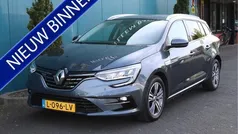 Grijs Gebruikt 2021 Renault Mégane GrandTour Intens Stationwagen | € 16.850 (Goede deal)