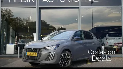 Grijs Occasion 2025 Peugeot e-208 Allure Hatchback | € 26.445 (Eerlijke prijs)