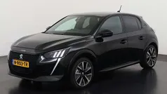Black pearl paint (ktv) Gebruikt 2021 Peugeot e-208 GT Hatchback | € 14.895 (Eerlijke prijs)
