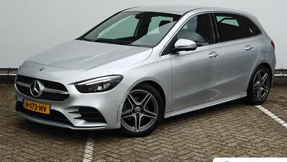 Grijs Gebruikt 2020 Mercedes B180 Business MPV | € 26.395 (Eerlijke prijs)