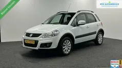 Wit, metallic lak Gebruikt 2012 Suzuki SX4 Comfort MPV | € 999.999
