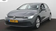 Grijs Gebruikt 2022 VW Golf VIII Business Hatchback | € 26.795 (Eerlijke prijs)