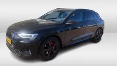 Zwart (metallic) Gebruikt 2019 Audi e-tron S-Line SUV | € 25.950 (Eerlijke prijs)