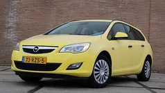 Geel Gebruikt 2011 Opel Astra Edition Stationwagen | € 1.745 (Super prijs)