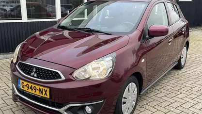 Rood Gebruikt 2019 Mitsubishi Space Star Hatchback | € 9.149 (Eerlijke prijs)
