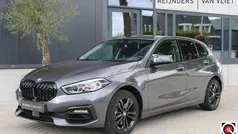 Grijs Gebruikt 2020 BMW 118 Executive Hatchback | € 20.890 (Eerlijke prijs)