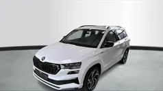 Wit Gebruikt 2022 Skoda Karoq SportLine SUV | € 33.940 (Eerlijke prijs)