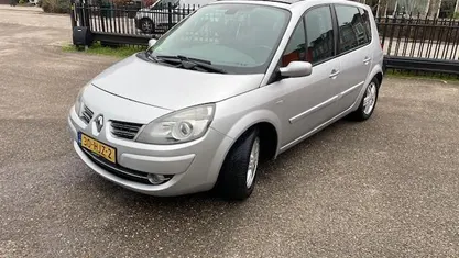 Grijs Gebruikt 2009 Renault Scénic III Business MPV | € 2.499 (Goede deal)