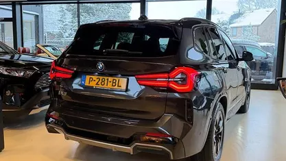 Gebruikt 2022 BMW iX3 Shadowline SUV | € 29.999 (Goede deal)
