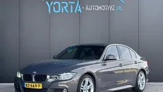 Grijs Gebruikt 2017 BMW 330 Executive Sedan | € 19.950 (Eerlijke prijs)