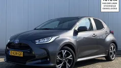 Grijs Gebruikt 2024 Toyota Yaris Hybrid Edition Hatchback | € 24.900 (Eerlijke prijs)