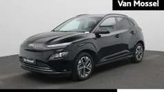 Zwart Gebruikt 2023 Hyundai Kona SUV | € 22.400 (Eerlijke prijs)