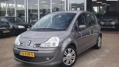 Grijs Gebruikt 2010 Renault Grand Modus Exception MPV | € 2.995 (Eerlijke prijs)