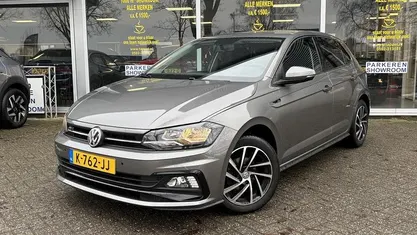 Occasion VW Polo Business 95 PK (69 kW) 2021 Grijs Hatchback