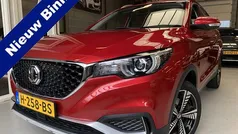 Rood Gebruikt 2019 MG ZS Luxury Sedan | € 11.950 (Eerlijke prijs)