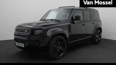 Gebruikt 2025 Land Rover Defender Black Edition SUV | € 102.940 (Eerlijke prijs)