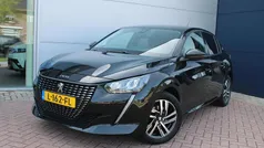 Zwart Gebruikt 2021 Peugeot 208 Allure Hatchback | € 17.400 (Eerlijke prijs)